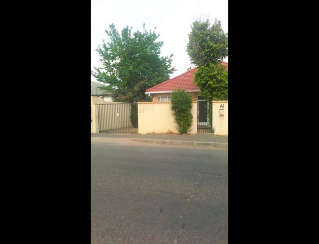 5 BEDROOM HOUSE FOR SALE IN ORANGE GROVE